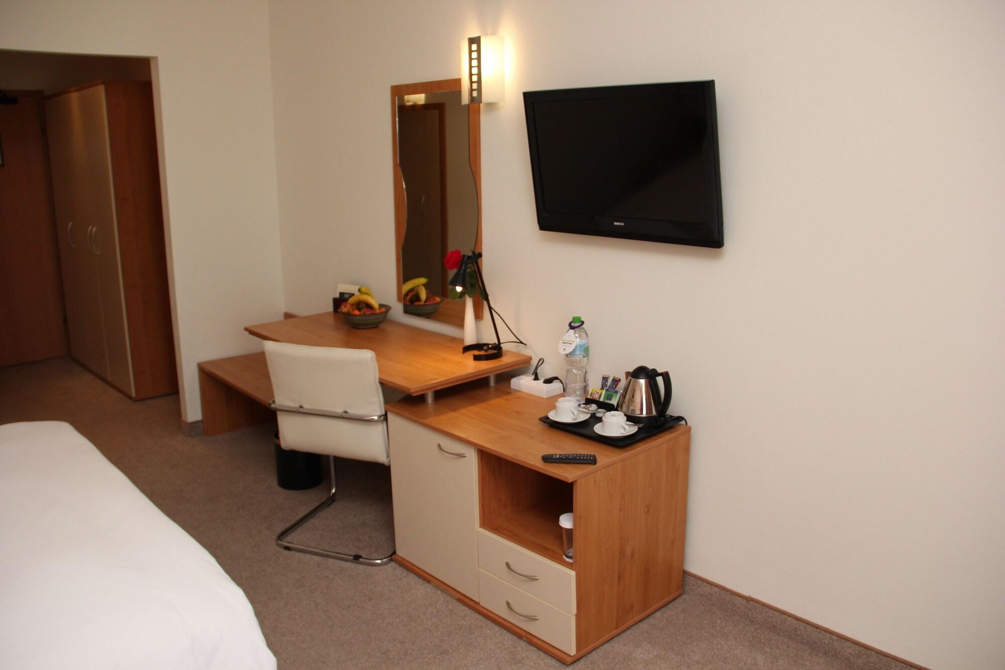 Apollo Spa Resort - Premium All-Inclusive , Pools & Free Beach, Individual Ac In Every Room Goldstrand Exterior foto